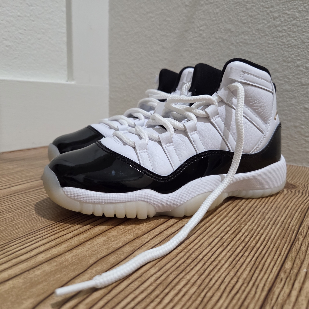 Air Jordan 11 "Gratitude"
